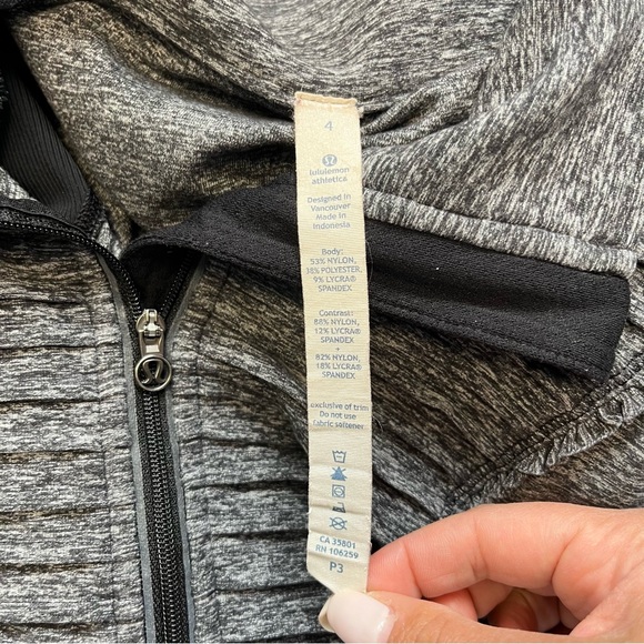Lululemon Define 1/4 Zip Define Pullover Jacket Heathered Gray/Black 8 Ruffle - Picture 6 of 6